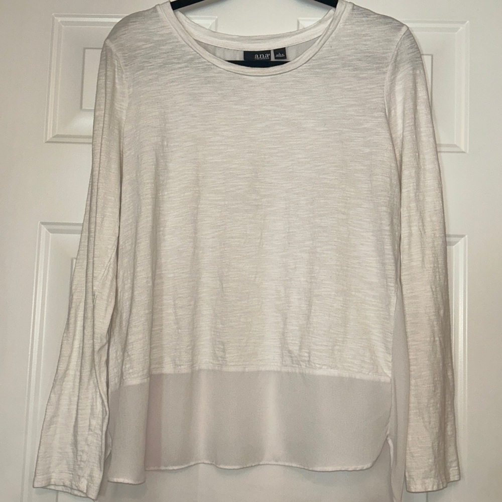 a.n.a Classic White Top L Sheer Hem Minimalist Loose Career Lagenlook Basic